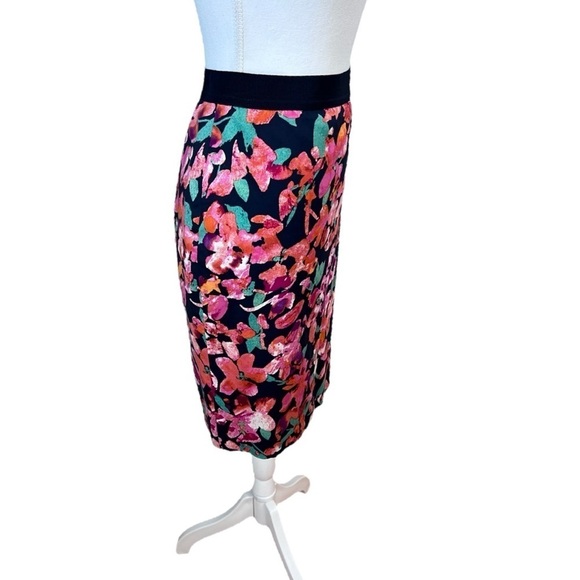 Ann Taylor Floral Skirt Lined Flowers Navy Blue Pink Orange Elastic Waistband 6 - Picture 4 of 7
